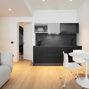 Apartment Sant'ambrogio Apartments, Reception H24, Milan